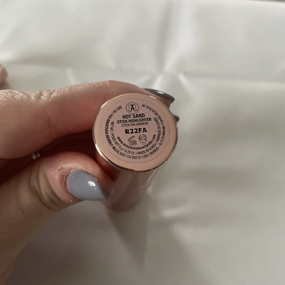 Anastasia Beverly Hills Stick Highlighter HOT SAND .28oz/8g FULL Size $34